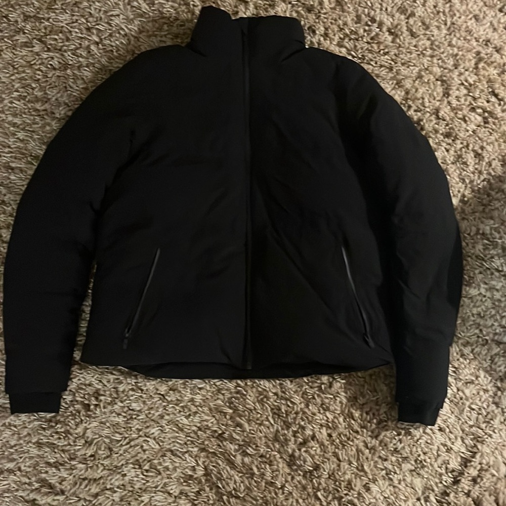 Lululemon Cropped Puffer Jacket